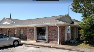 1703 Country Club Rd unit 103 & 104, Jacksonville, NC 28546 - photo 5