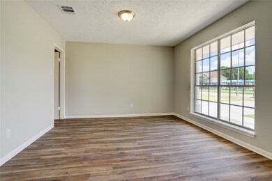 6919 Silver Star Dr, Houston, TX 77086 - photo 4