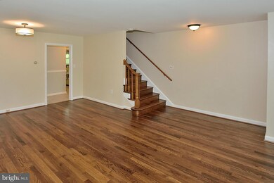 19 W Taylor Run Pkwy, Alexandria, VA 22314 - photo 4