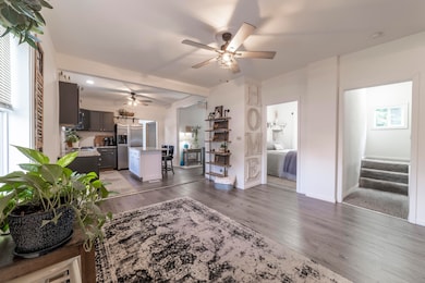 DLivingWillStreet0024