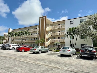 1023 Guildford B unit 1023, Boca Raton, FL 33434 - photo 7