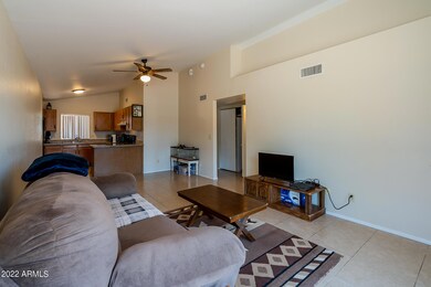124 W Ivyglen St, Mesa, AZ 85201 - photo 2