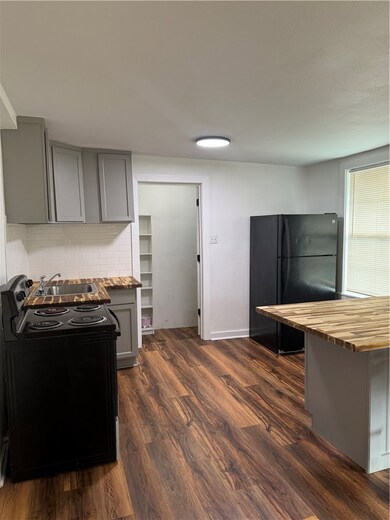 1300 Antone St unit A, Bryan, TX 77803 - photo 4