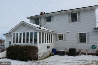 590 Fulton Dr, Strasburg, VA 22657 - photo 7