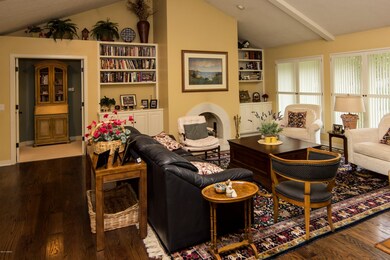 g - living room 2
