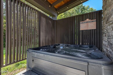 Gray hottub-2