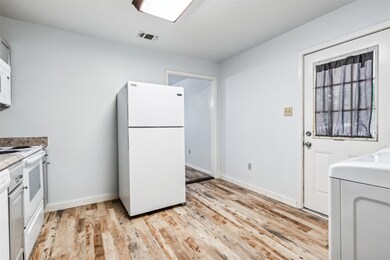 1220 W Water St, Weatherford, TX 76086 - photo 7