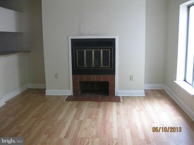 512 S Charles St, Baltimore, MD 21201 - photo 3