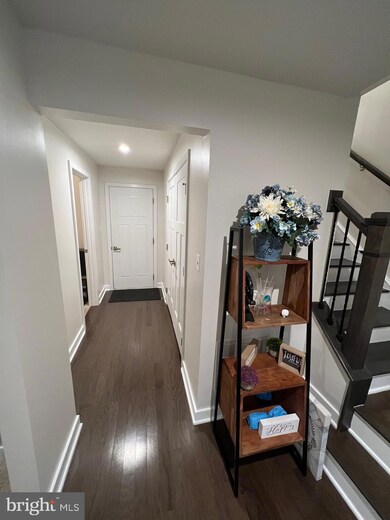 9942 Vista Pointe Dr, Springdale, MD 20774 - photo 6