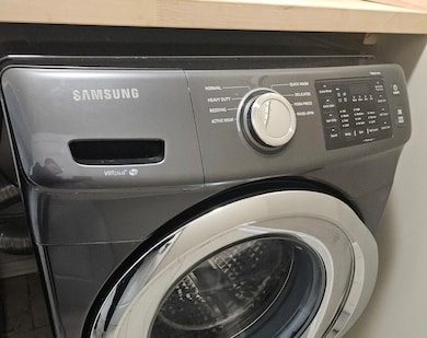 2011 Maplewood Cir, Naperville, IL 60563 - photo 5