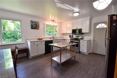 246 Charles Ave, Asheboro, NC 27205 - photo 4