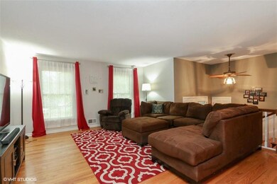 6602 Garnett Dr, Shawnee, KS 66203 - photo 2