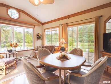 5727 W Martindale Ln, Peoria, IL 61615 - photo 5