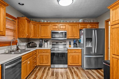 422 S Southgate Dr, Nixa, MO 65714 - photo 7