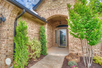 2517 SE 8th St, Moore, OK 73160 - photo 3