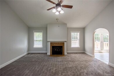 122 Nathaniel Gracie Dr unit 19, Statesville, NC 28625 - photo 6