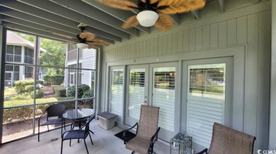 Sunroom with ceiling fan
