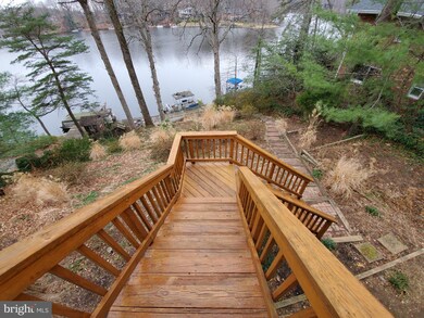 6226 Lakeview Dr, Falls Church, VA 22041 - photo 3