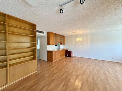 Open bright floor plan.