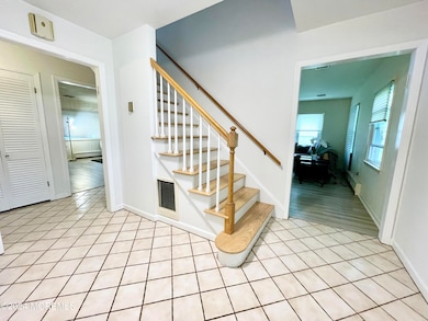 Center Foyer