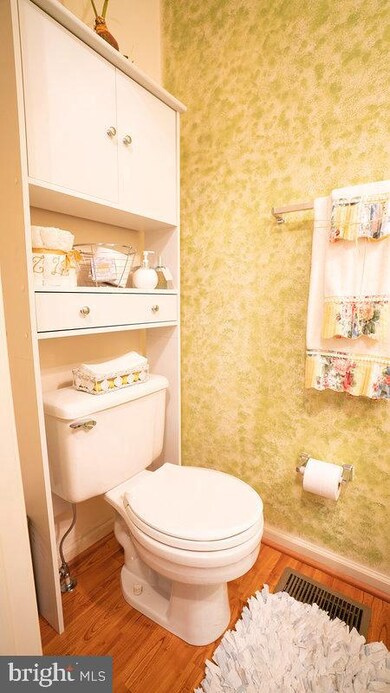 9011 Lake Largo Dr, Upper Marlboro, MD 20774 - photo 5