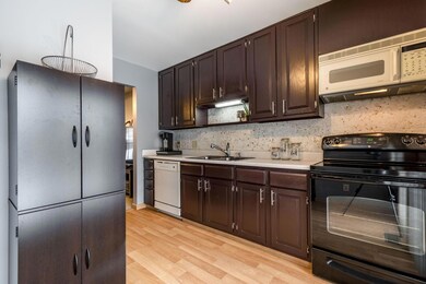 2019-01-16 5873 Branchwood St 12