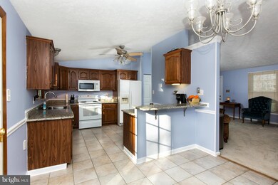 8974 Westchester Dr, Manassas, VA 20112 - photo 3