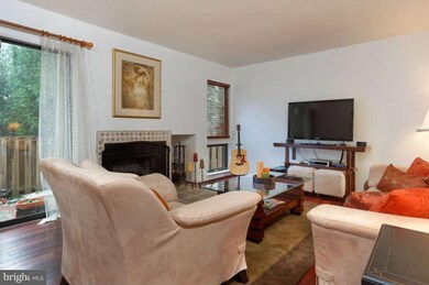 10997 Thrush Ridge Rd, Reston, VA 20191 - photo 7