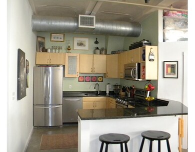 717 Atlantic Ave unit 8D, Boston, MA 02111 - photo 2
