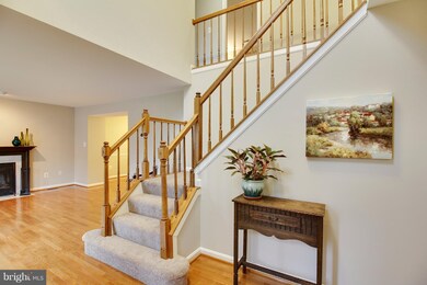 18036 Rocky Ridge Ln, Olney, MD 20832 - photo 3