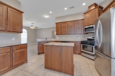 3305 Aberdeen Ct, Bay City, TX 77414 - photo 7