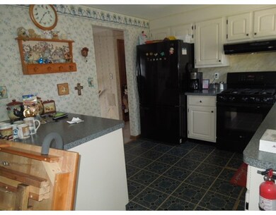 762 Varnum Ave, Lowell, MA 01854 - photo 4