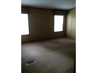 17 Hillside Dr, Mapleville, RI 02839 - photo 5