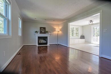 15 Wright Rd, Derry, NH 03038 - photo 3