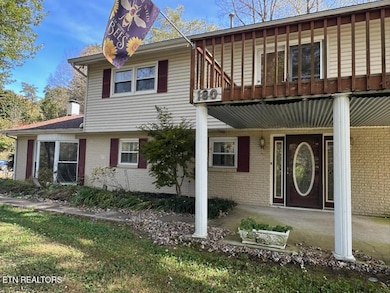 180 Cedar Ln, Jacksboro, TN 37757 - photo 3