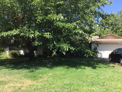 1273 Hawthorne Ave, Redding, CA 96002 - photo 2