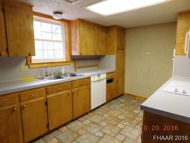 1102 Rhonda Lee St, Copperas Cove, TX 76522 - photo 6