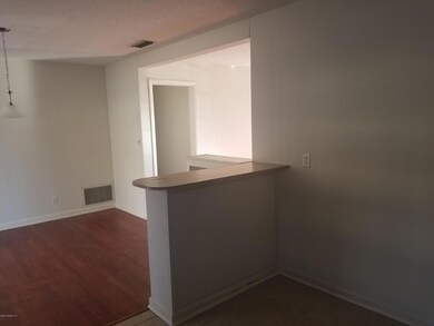 2038 Vasari Dr W, Jacksonville, FL 32216 - photo 7