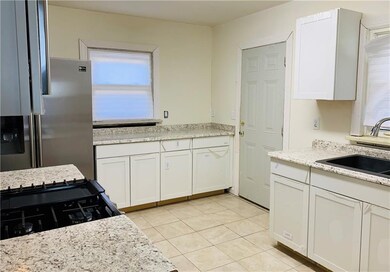 1205 W 11th St, Anderson, IN 46016 - photo 7