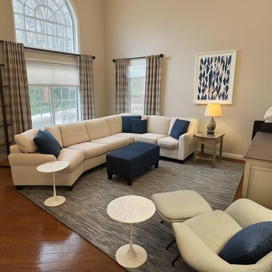 445 Bardini Dr unit 445, Melville, NY 11747 - photo 5