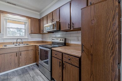 245 Branchwood Dr, Jacksonville, NC 28546 - photo 5