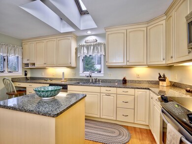15 Hoffses Dr, Camden, ME 04843 - photo 4