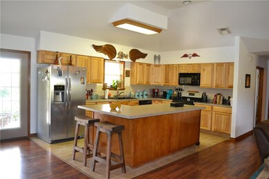 Beautiful large Open Kitchen with center Island,,,