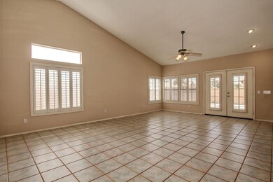 760 N Granada Dr unit 2, Chandler, AZ 85226 - photo 4