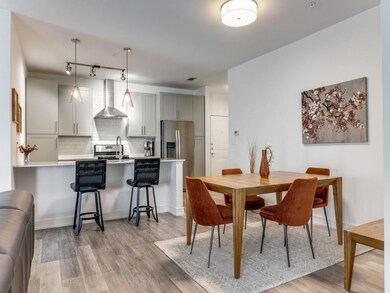 5718 Mccommas Blvd unit 202, Dallas, TX 75206 - photo 4