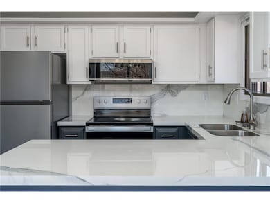 1105 S Valley St, New Ulm, MN 56073 - photo 5