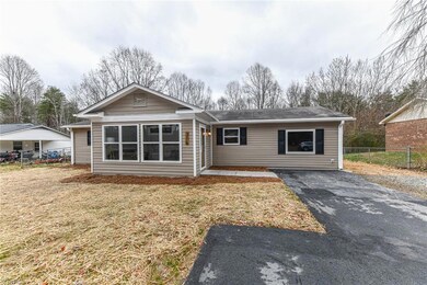 376 Weatherford Dr, King, NC 27021 - photo 3