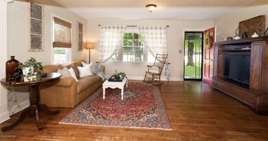 2914 Six Mile Ln, Louisville, KY 40220 - photo 6