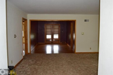 208 S Broad St, Shenandoah, IA 51601 - photo 3