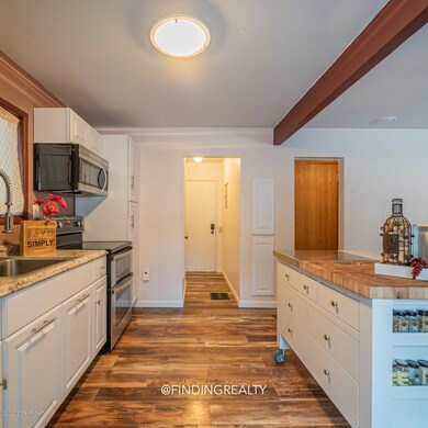 2608 FOREST PARK DR - MLS-25